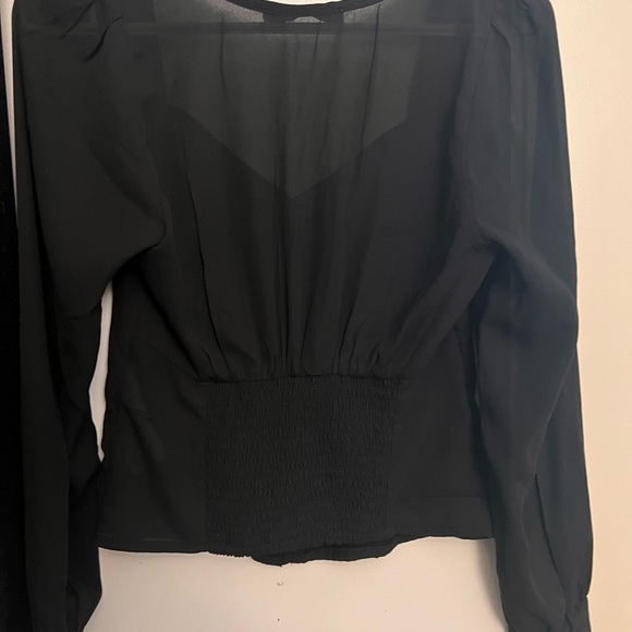 Abercrombie Black Blouse with sinched back - Picture 3 of 3